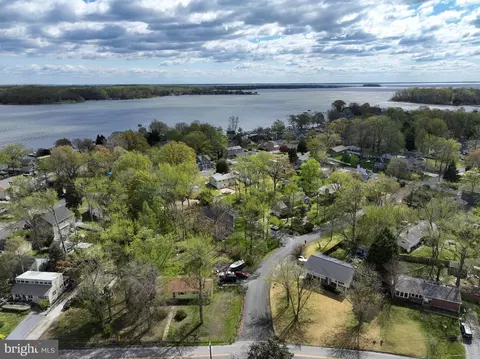 View/Area - 3517 S River Ter, Edgewater, MD 21037 photo 8 of 11