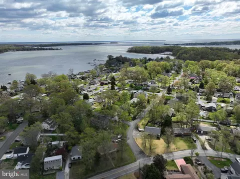 View/Area - 3517 S River Ter, Edgewater, MD 21037 photo 10 of 11