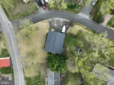 View/Area - 3517 S River Ter, Edgewater, MD 21037 photo 4 of 11