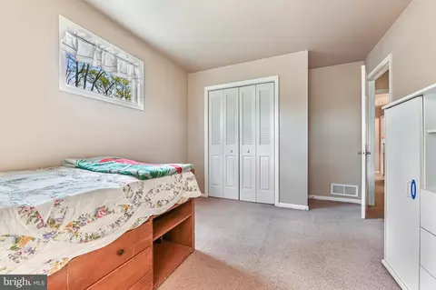 Bedroom - 3517 S River Ter, Edgewater, MD 21037 photo 6 of 6