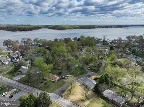 View/Area - 3517 S River Ter, Edgewater, MD 21037 photo 1 of 11