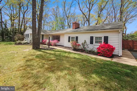2 Windward Dr, Severna Park, MD 21146