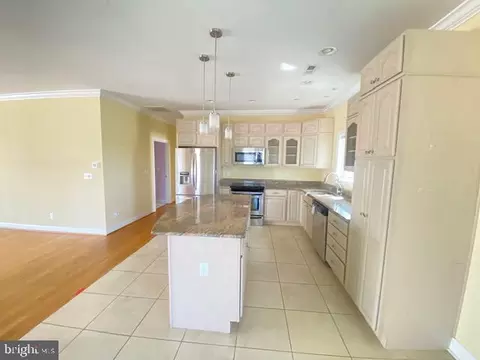 3709 Bay Dr, Edgewater, MD 21037 photo 13