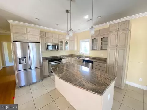 3709 Bay Dr, Edgewater, MD 21037 photo 10