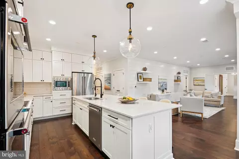 141 West St #304, Annapolis, MD 21401