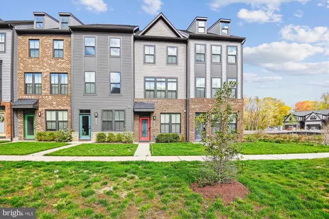 7219 Sprouse Ct, Glen Burnie, MD 21060