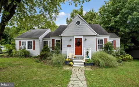 1427 Mildred Pl, Edgewater, MD 21037