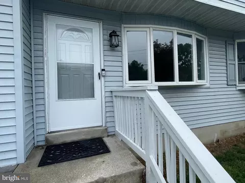 Exterior - 7944 Tick Neck Rd, Pasadena, MD 21122 photo 1 of 5