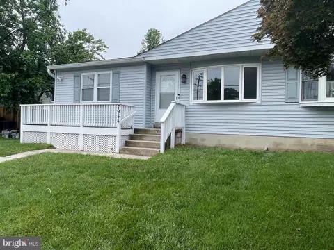 Exterior - 7944 Tick Neck Rd, Pasadena, MD 21122 photo 3 of 5
