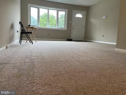 Living - 7944 Tick Neck Rd, Pasadena, MD 21122 photo 1 of 7