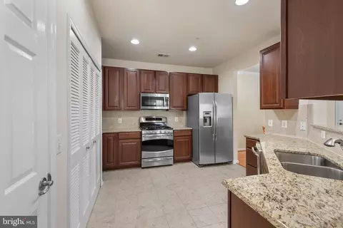 Kitchen - 1624 Hardwick Ct #101, Hanover, MD 21076 photo 2 of 3