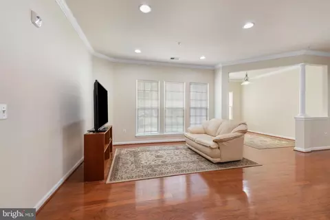 Living - 1624 Hardwick Ct #101, Hanover, MD 21076 photo 2 of 7