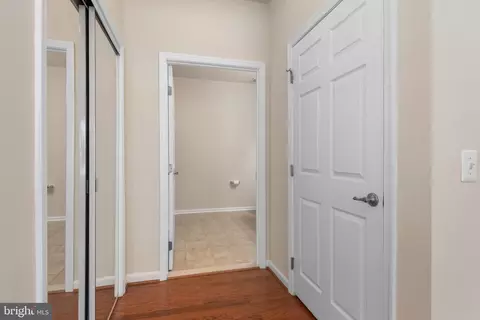 Entry Way - 1624 Hardwick Ct #101, Hanover, MD 21076 photo 5 of 8