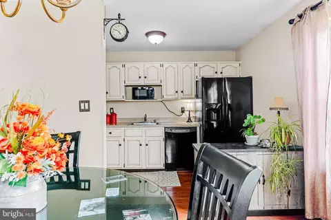 Kitchen - 813 224th St, Pasadena, MD 21122 photo 1 of 3