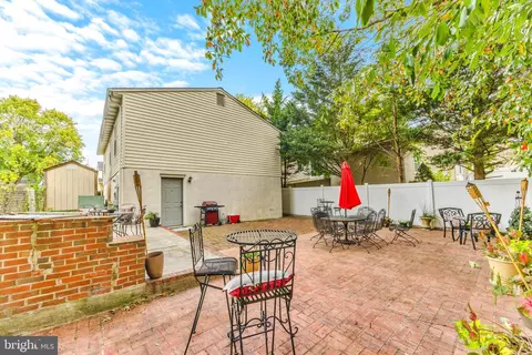 Exterior - 813 224th St, Pasadena, MD 21122 photo 6 of 7