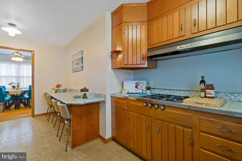 8516 Jenkins Rd, Pasadena, MD 21122 photo 8