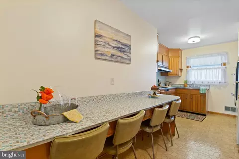 8516 Jenkins Rd, Pasadena, MD 21122 photo 6