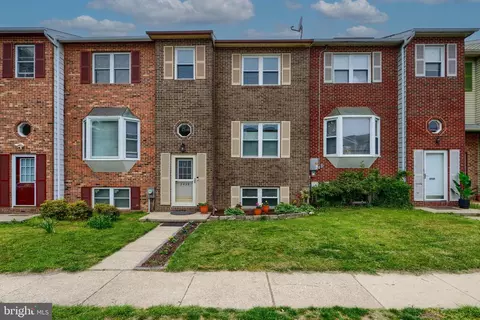 2499 Vineyard Ln, Crofton, MD 21114
