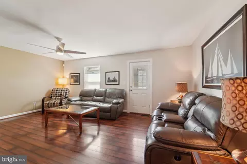 2499 Vineyard Ln, Crofton, MD 21114 photo 6