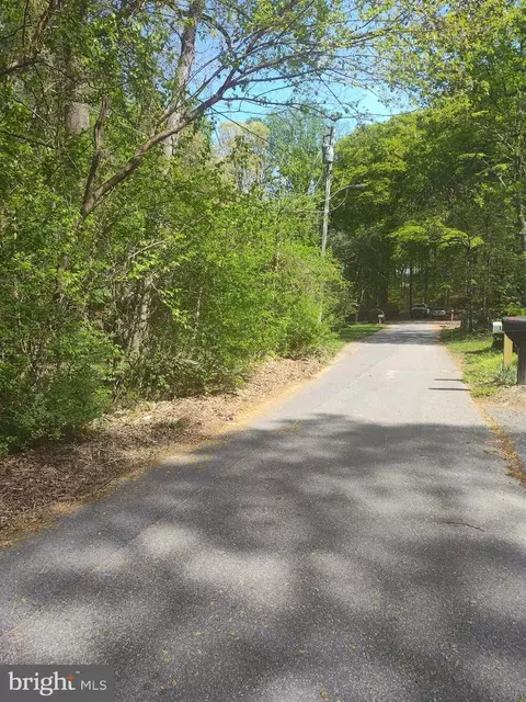 2486 Lee St, Gambrills, MD 21054