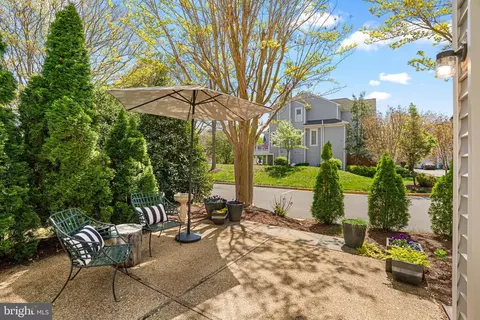 Exterior - 522 Martingale Ln, Arnold, MD 21012 photo 3 of 4