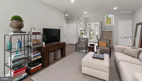 Entry Way - 522 Martingale Ln, Arnold, MD 21012 photo 2 of 2