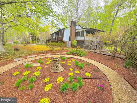 4063 Sands Rd, Harwood, MD 20776