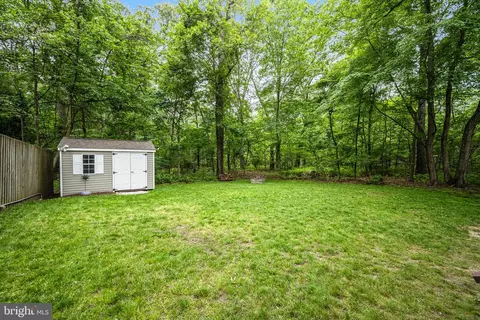409 Magothy Bridge Rd, Pasadena, MD 21122 photo 41