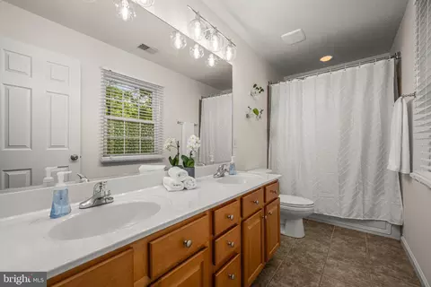 409 Magothy Bridge Rd, Pasadena, MD 21122 photo 24