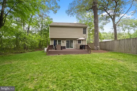 409 Magothy Bridge Rd, Pasadena, MD 21122 photo 38