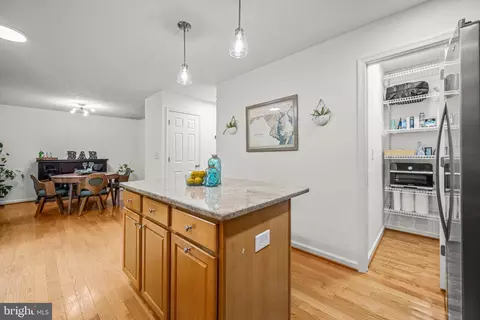 409 Magothy Bridge Rd, Pasadena, MD 21122 photo 19