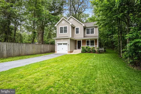 409 Magothy Bridge Rd, Pasadena, MD 21122 photo 47