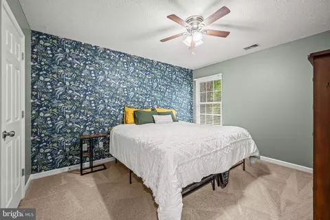 409 Magothy Bridge Rd, Pasadena, MD 21122 photo 26
