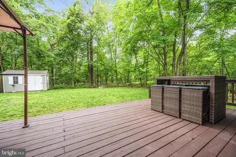 409 Magothy Bridge Rd, Pasadena, MD 21122 photo 43