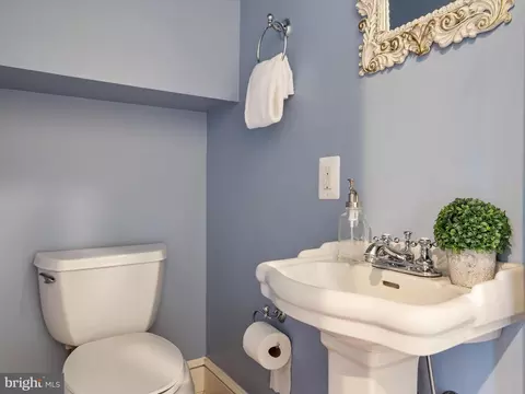 Bath - 11 German St, Annapolis, MD 21401 photo 1 of 5