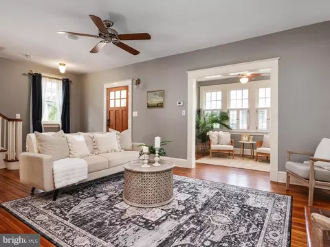 Living - 11 German St, Annapolis, MD 21401 photo 2 of 2