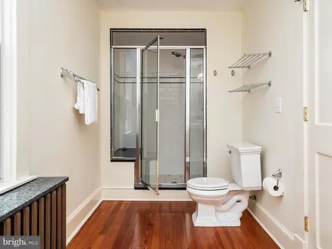 Bath - 11 German St, Annapolis, MD 21401 photo 3 of 5