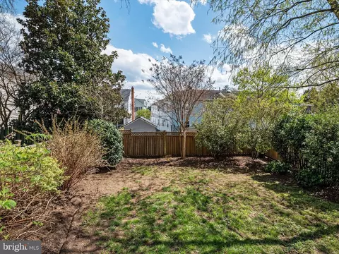 Exterior - 11 German St, Annapolis, MD 21401 photo 4 of 11