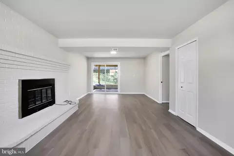 Living - 953 Truro Ln, Crofton, MD 21114 photo 10 of 10