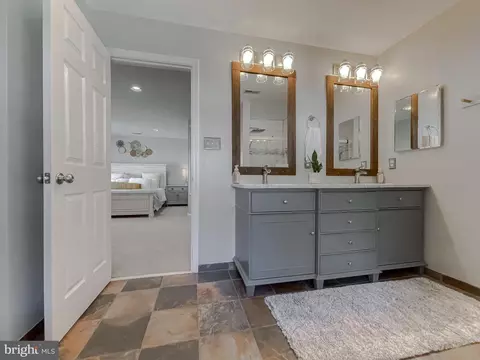 Bath - 808 Cedar Ave, North Beach, MD 20714 photo 2 of 9