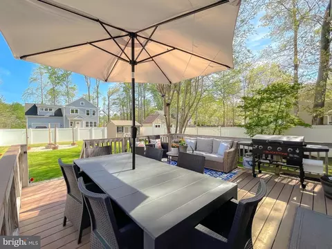Exterior - 808 Cedar Ave, North Beach, MD 20714 photo 6 of 13