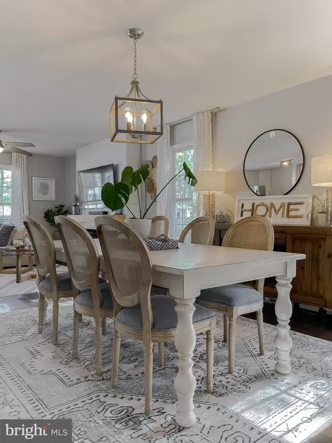 Dining - 808 Cedar Ave, North Beach, MD 20714 photo 4 of 4