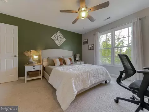 Bedroom - 808 Cedar Ave, North Beach, MD 20714 photo 5 of 8
