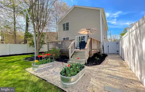 Exterior - 808 Cedar Ave, North Beach, MD 20714 photo 5 of 13