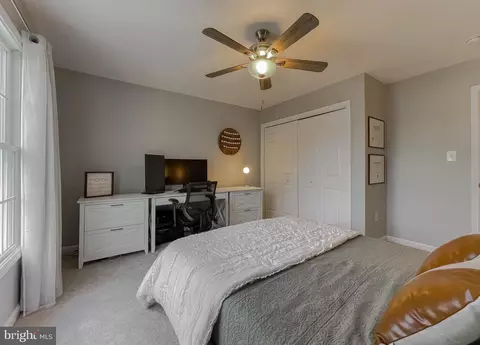 Bedroom - 808 Cedar Ave, North Beach, MD 20714 photo 6 of 8
