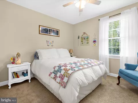 Bedroom - 1901 Arundel Rd, Pasadena, MD 21122 photo 7 of 13