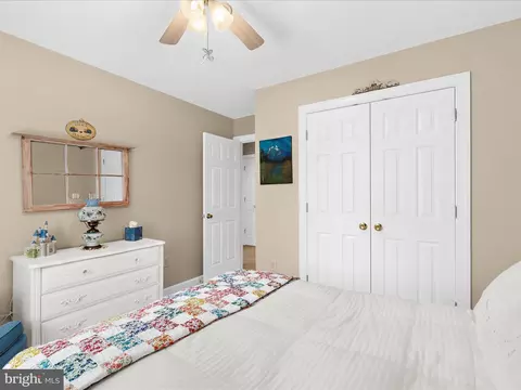Bedroom - 1901 Arundel Rd, Pasadena, MD 21122 photo 9 of 13