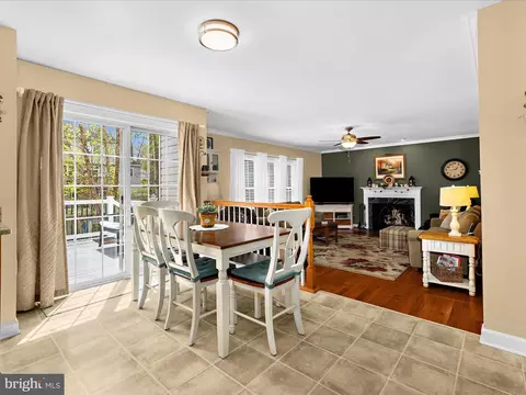 Dining - 1901 Arundel Rd, Pasadena, MD 21122 photo 6 of 6