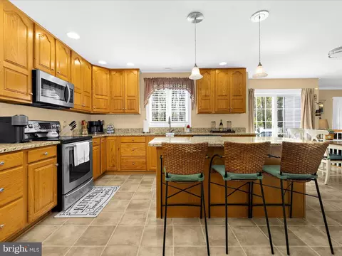 Kitchen - 1901 Arundel Rd, Pasadena, MD 21122 photo 2 of 6