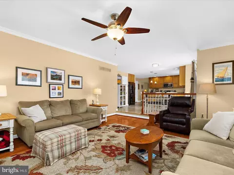 Living - 1901 Arundel Rd, Pasadena, MD 21122 photo 3 of 3
